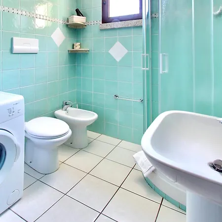 Isa-residence With Swimming-pool In Ottiolu Just 250 Mt From The Sea, With Air Conditioning And Private Outdoor Area 3*